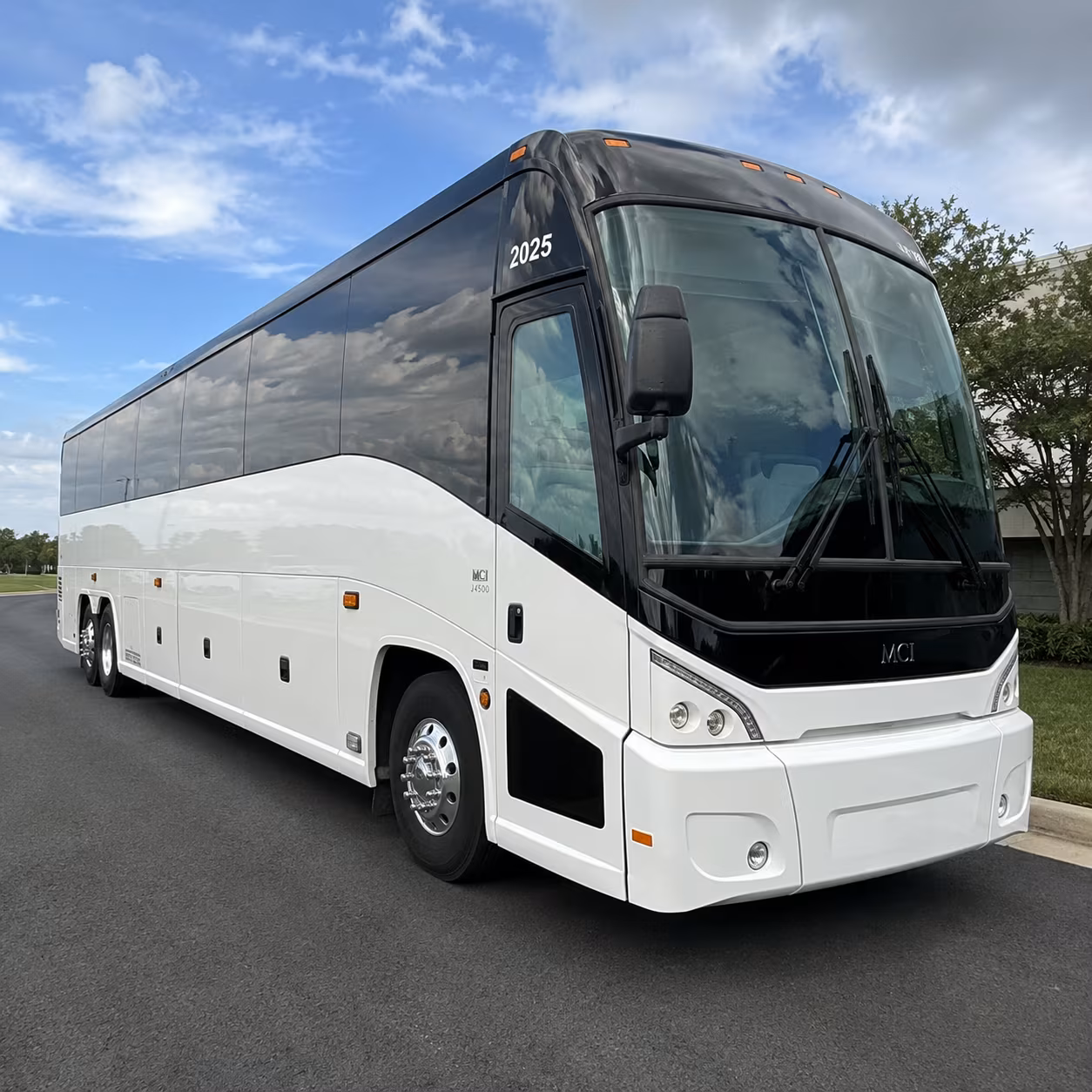 bus rentals for tyler business parks and corporate campus shuttles
