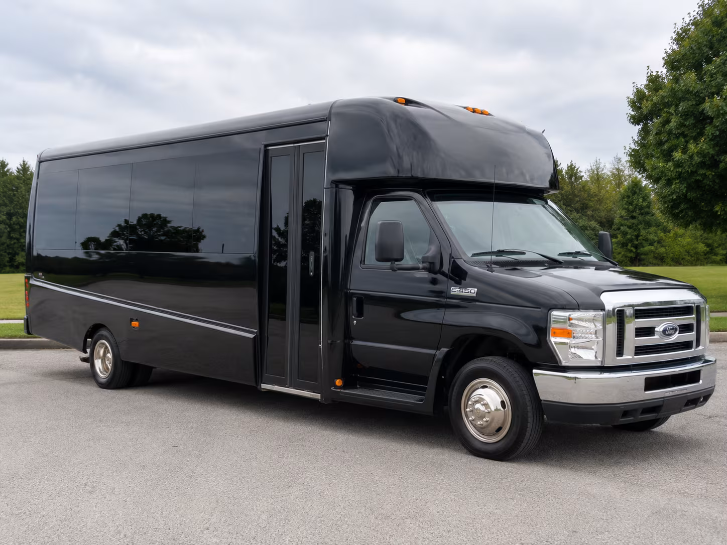 charter buses for caldwell zoo field trips in tyler